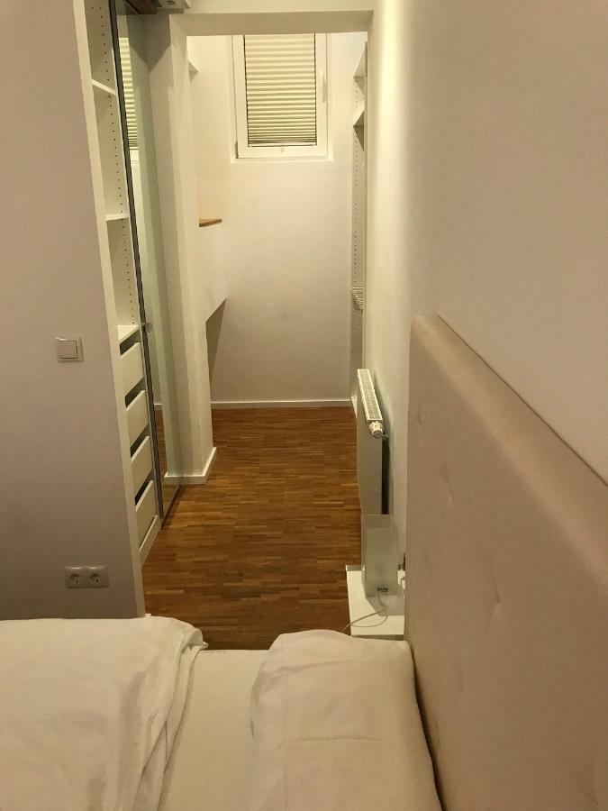 Modernes Apartment - Neustadt/Weinstrasse Stadt Neustadt an der Weinstraße Esterno foto