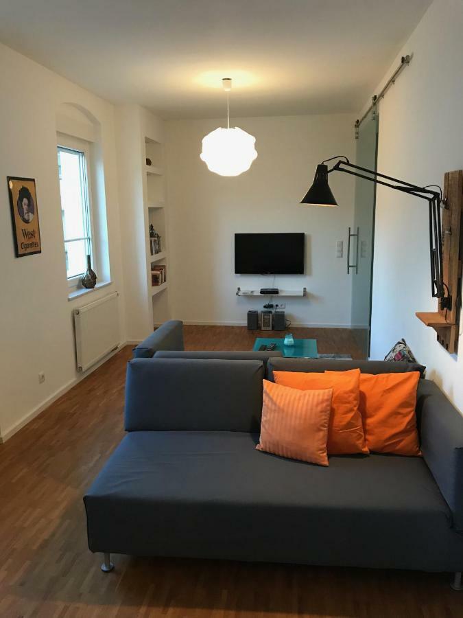 Modernes Apartment - Neustadt/Weinstrasse Stadt Neustadt an der Weinstraße Esterno foto